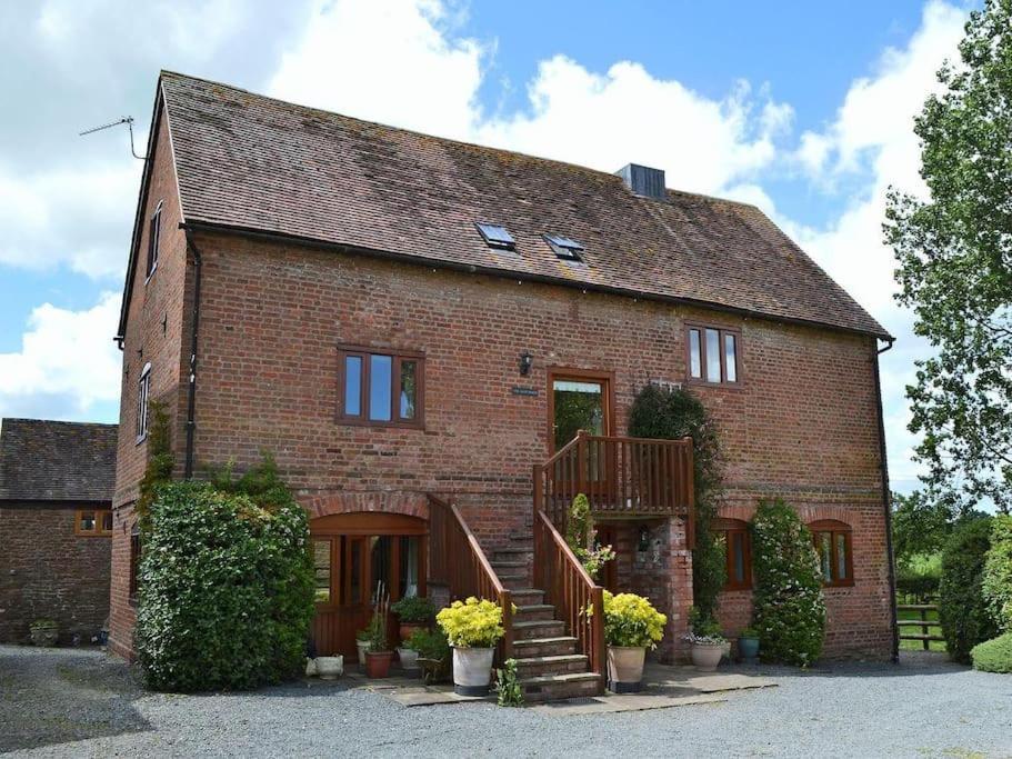 The Oast House - Farm Stay Apartment Set Within 135 Acres 布罗姆亚德 外观 照片